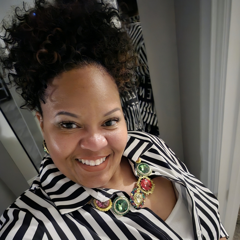 Meet your Posher, LaRonica